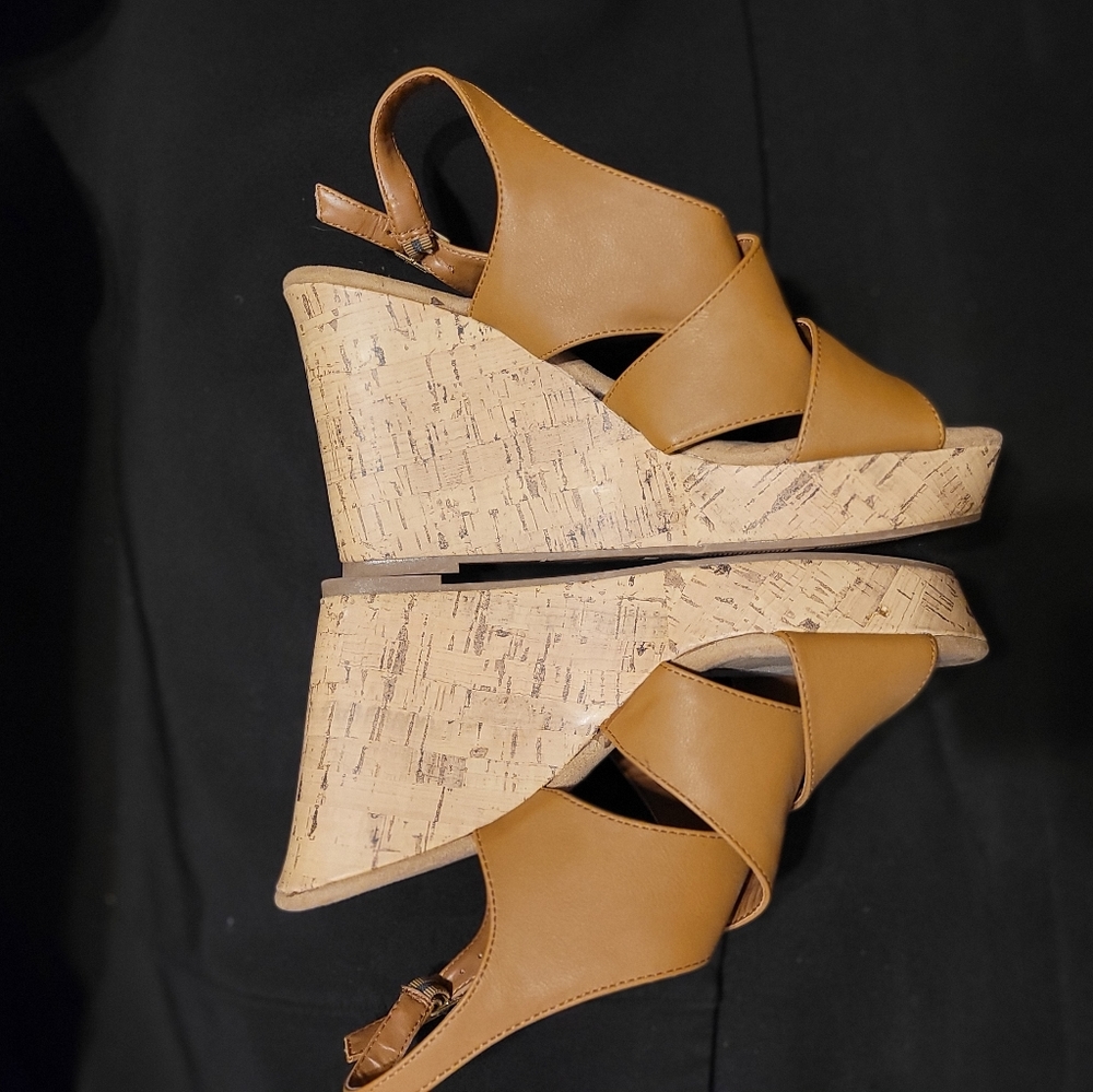 Wedges - Picture 3 of 4